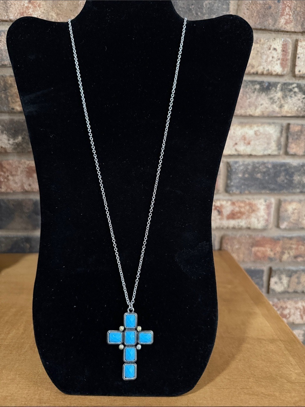 Avon Vintage Necklace Turquoise & Rhinestone Silver Cross Necklace